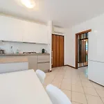 Apartmentsgarda - Residenza Elisabetta 10 * ברדולינו