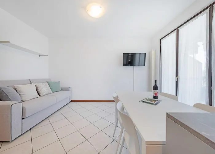 Апартаменты Apartmentsgarda - Residenza Elisabetta 10